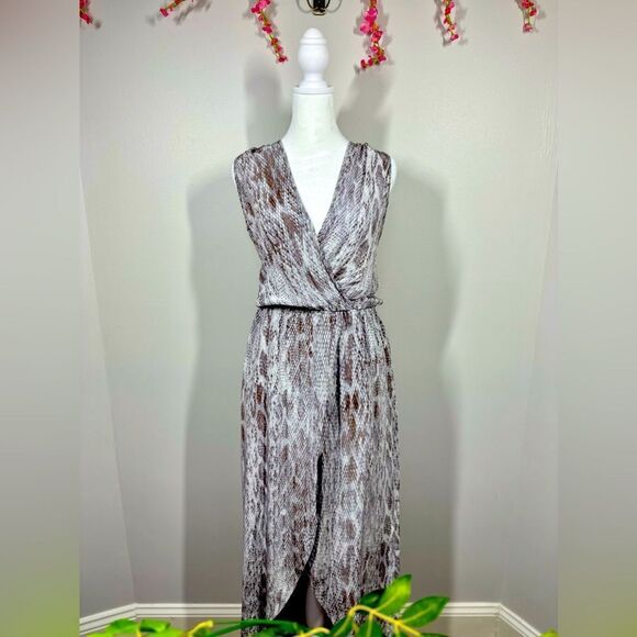 Karina Grimaldi Dresses & Skirts - Beautiful Karina Grimaldi snake print dress